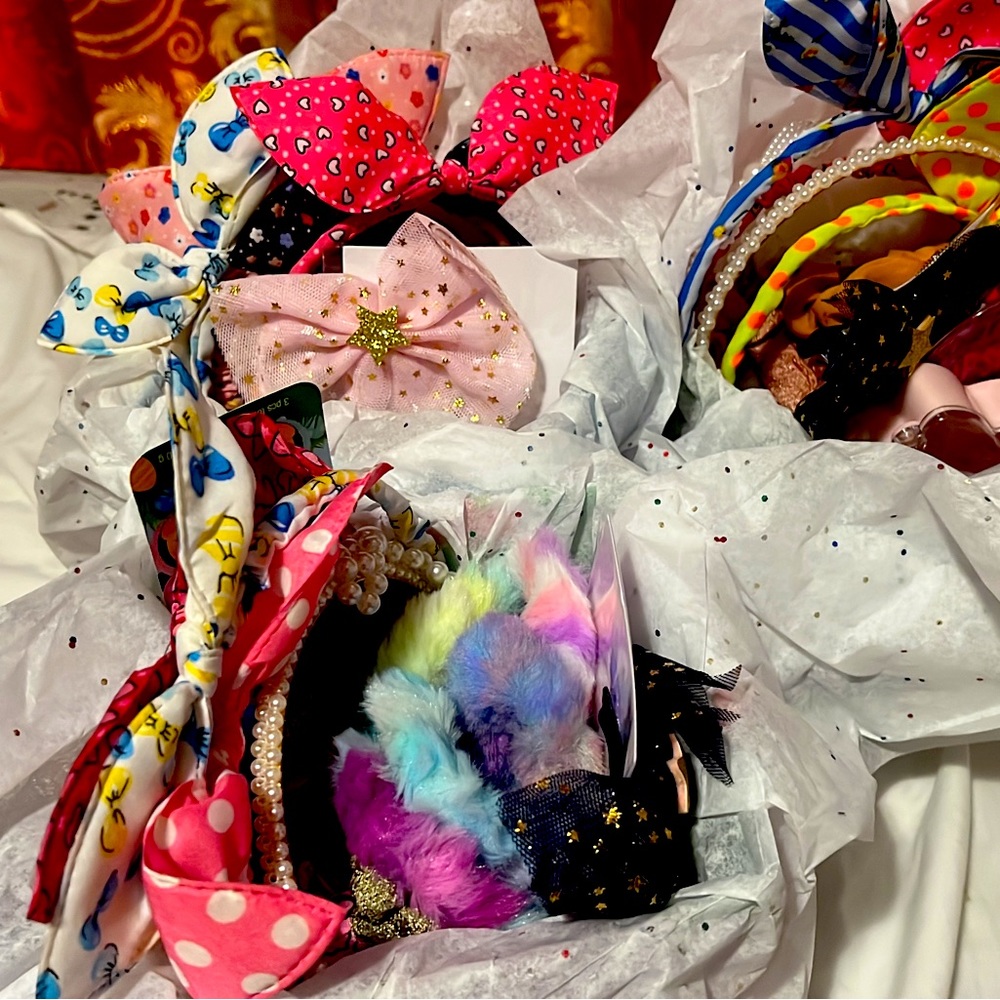 Girl, hair accessories